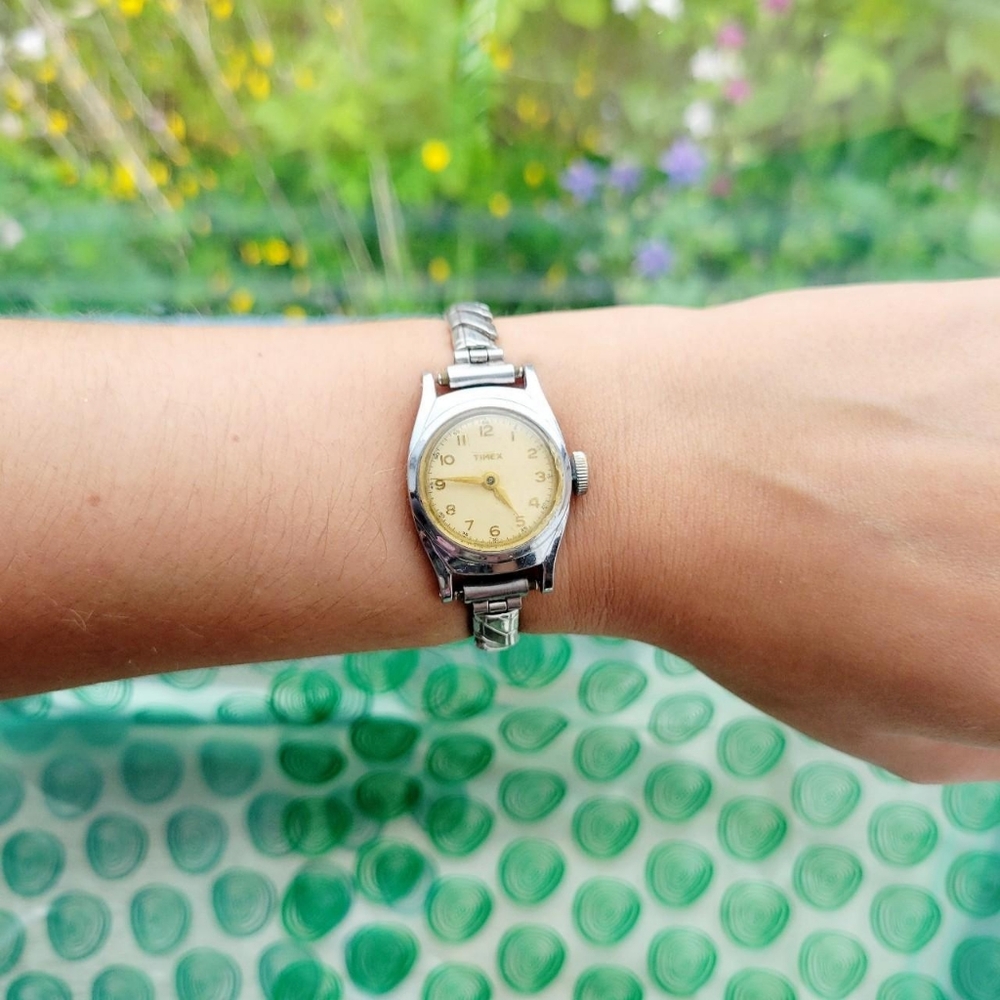 Classic Timex Silver & Gold Classic Stretch Watch - Picture 2 of 8